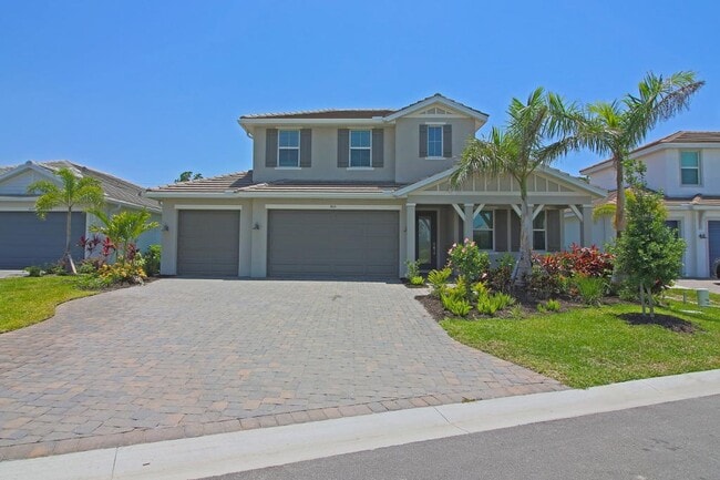 property at 453 Baneberry Ct