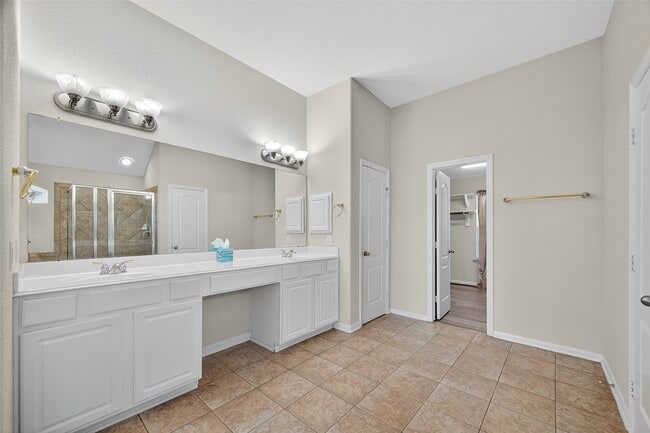 11315 Riverstone Lake Ln