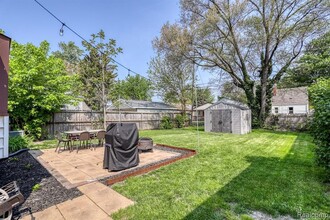620 W Kalama Ave in Madison Heights, MI - Building Photo - Building Photo