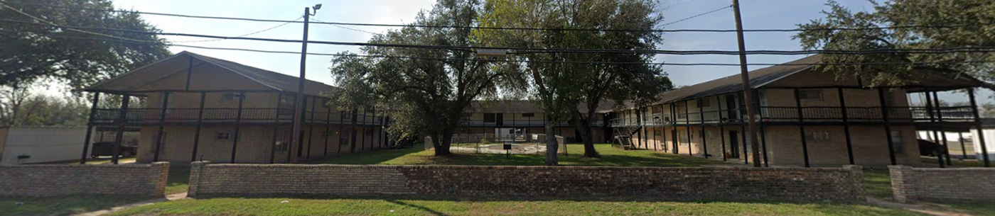 1600 S Bridge Ave in Weslaco, TX - Foto de edificio