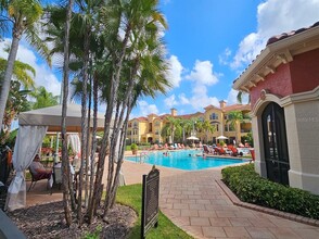 2713 Via Murano in Clearwater, FL - Foto de edificio - Building Photo