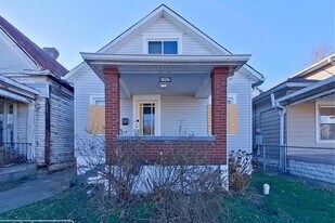 1826 Greenwood Ave in Louisville, KY - Building Photo