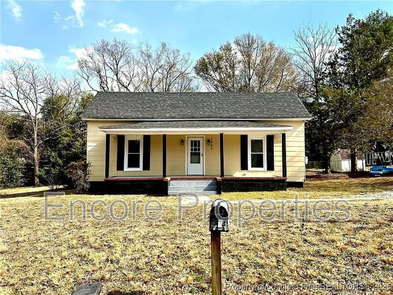2003 Burnett Ave in Fayetteville, NC - Building Photo