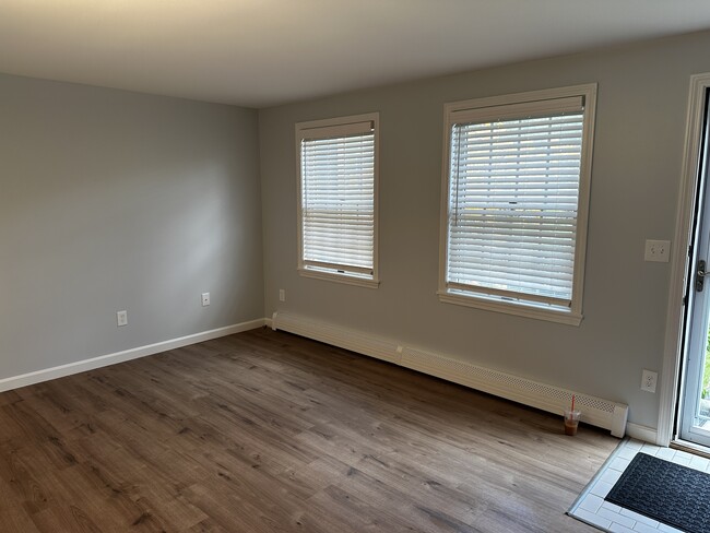 20 Neal Rd in Windham, ME - Building Photo - Building Photo