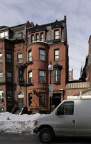 245 Newbury St in Boston, MA - Building Photo