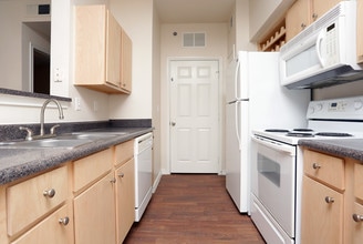The Bridges on Kinsey in Tyler, TX - Building Photo - Interior Photo