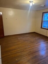 148-150-150 Cottage Ave in Weston, WV - Building Photo - Building Photo