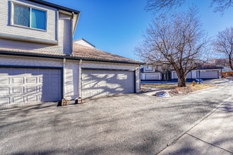 6474 S Harrison Ct in Centennial, CO - Building Photo - Building Photo