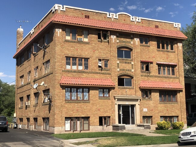 Fontanelle Apartments in Ogden, UT - Building Photo - Building Photo