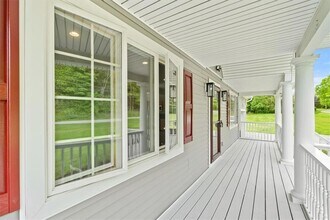 436 Jessup Rd in Florida, NY - Building Photo - Building Photo
