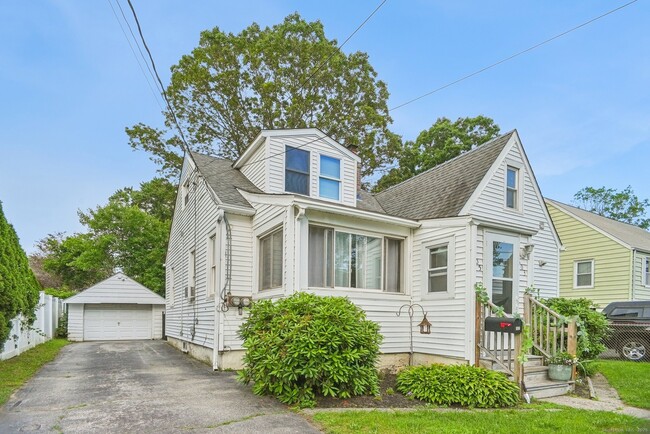 103 Grant St in Milford, CT - Building Photo - Building Photo