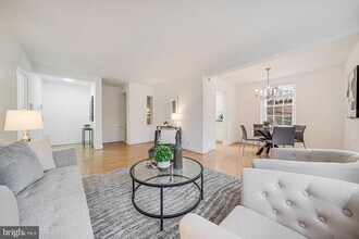 3701 39th St NW in Washington, DC - Building Photo - Building Photo