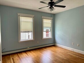 55 Lithgow St in Boston, MA - Building Photo - Building Photo