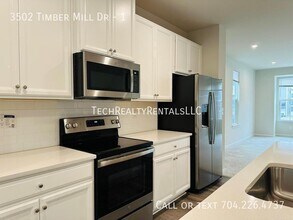 3502 Timber Ml Dr in Stallings, NC - Building Photo - Building Photo