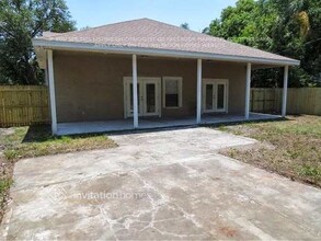 4413 W Wallcraft Ave in Tampa, FL - Building Photo - Building Photo