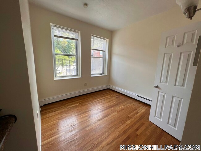49 S Huntington Ave in Boston, MA - Building Photo - Building Photo