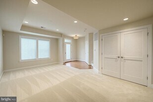 20769 Duxbury Terrace in Ashburn, VA - Building Photo