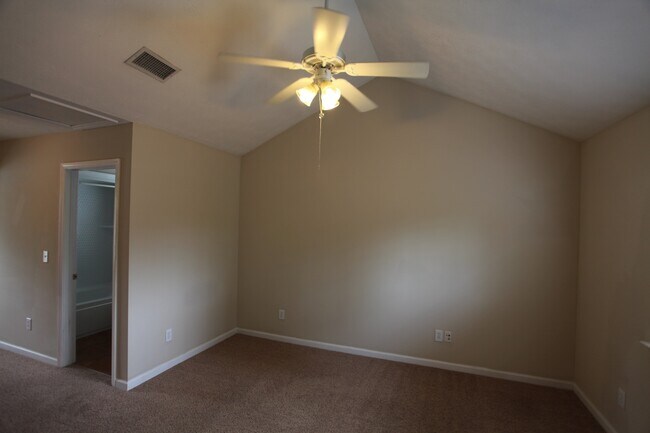 348 Jack Hampton Dr in Auburn, AL - Building Photo - Building Photo