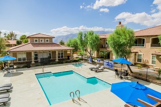Willow Crest Townhome Aparmtents in Desert Hot Springs, CA - Building Photo - Building Photo