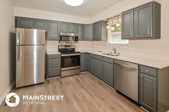 5716 Acapulco Ave, Unit 10F in Knoxville, TN - Foto de edificio - Building Photo