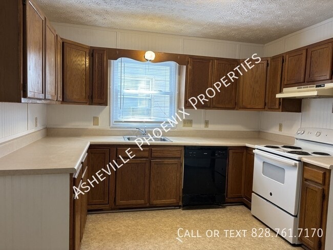 10 Mountain View Rd in Asheville, NC - Building Photo - Building Photo