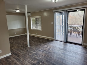 967 Smoketree Dr in Tucker, GA - Building Photo - Building Photo