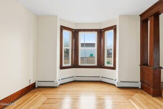 16 Berkley Ave in Cohoes, NY - Building Photo - Building Photo