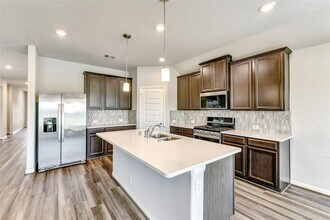 1210 Oak Barrel Run in Richmond, TX - Building Photo - Building Photo