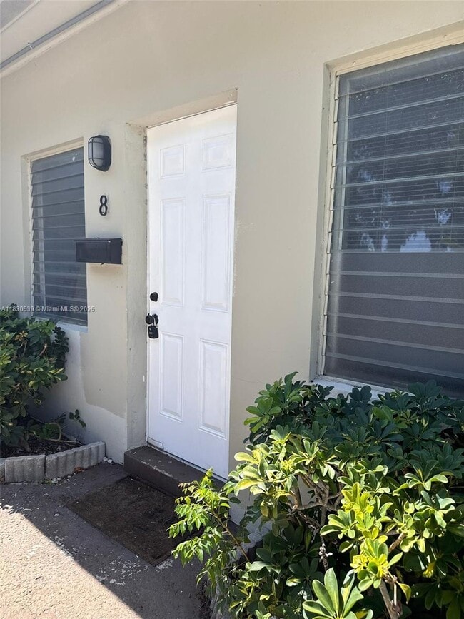 property at 2342 S Federal Hwy