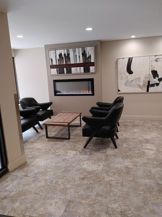 699 Talbot St in London, ON - Building Photo