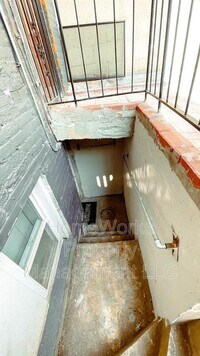 3129 Eastern Ave - 18