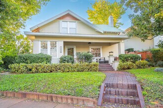 1234 Beach Dr NE in St. Petersburg, FL - Building Photo - Building Photo