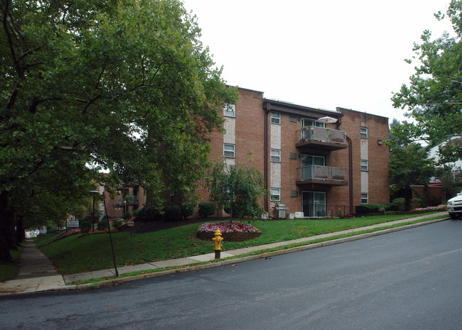 Cedar Beech Plaza Apartments in Allentown, PA - Building Photo - Building Photo