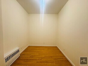 East 91st Street in New York, NY - Building Photo - Building Photo