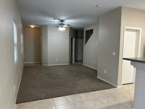 8840 Roping Rodeo Ave in Las Vegas, NV - Building Photo - Building Photo