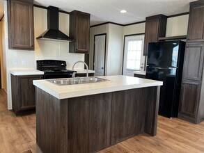 709 N Collins Fwy in Howe, TX - Building Photo - Building Photo