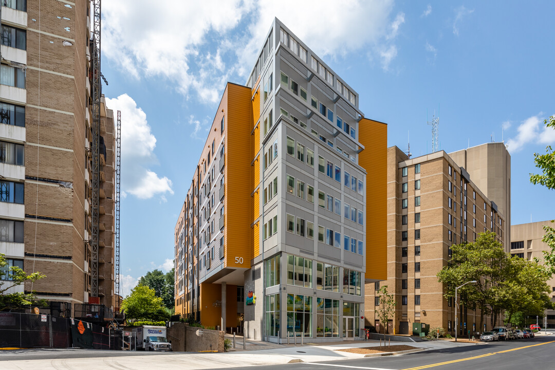 Main Street in Rockville, MD - Building Photo