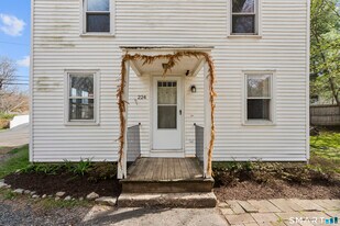 224 Melville Dr in Fairfield, CT - Building Photo