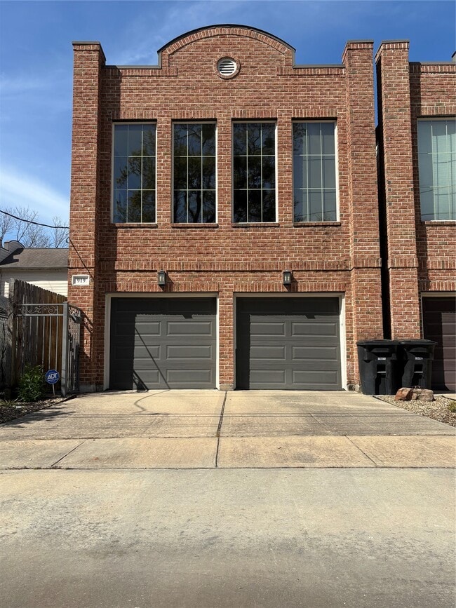 919 W 15th St in Houston, TX - Building Photo - Building Photo