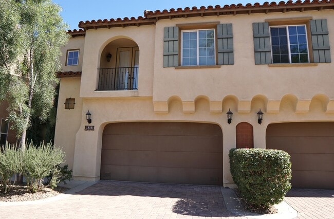 1816 Pintura Cir W in Palm Springs, CA - Building Photo - Building Photo