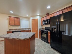 9830 28th Ave SE in Everett, WA - Building Photo - Building Photo