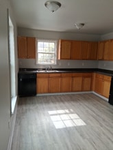 200 Greenbriar Rd, Unit L in Greensboro, NC - Building Photo - Building Photo