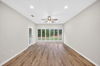 1940 Bluewater Blvd in Niceville, FL - Building Photo - Building Photo