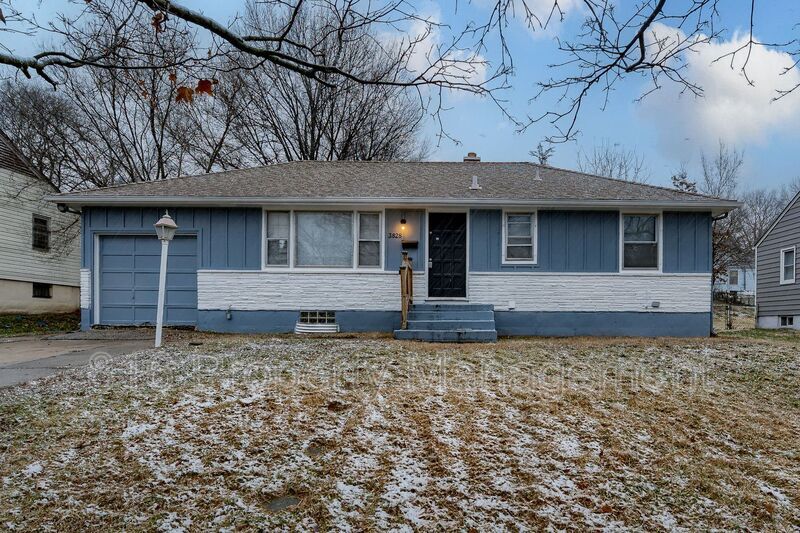 3828 E 72nd Terrace in Kansas City, MO - Building Photo