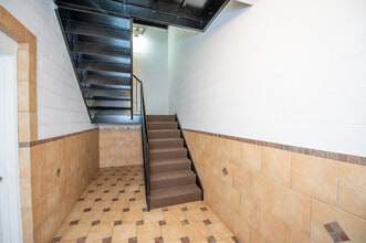 2612 W Diversey Ave in Chicago, IL - Building Photo - Building Photo