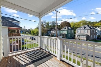 403 Valley Dr in Syracuse, NY - Building Photo - Building Photo