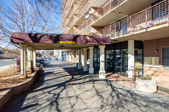 University Park Tower in Denver, CO - Building Photo - Building Photo