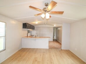 1810 Vales Mill Rd in Pulaski, TN - Building Photo - Building Photo