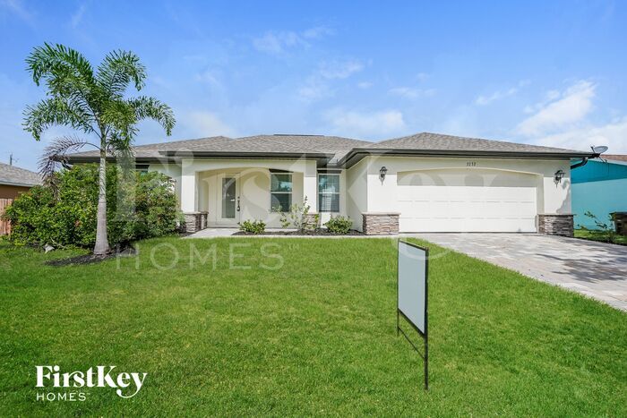 3732 SW Santa Barbara Pl in Cape Coral, FL - Building Photo