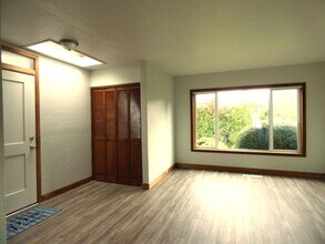 845 Fairview Ave SE in Salem, OR - Building Photo - Building Photo